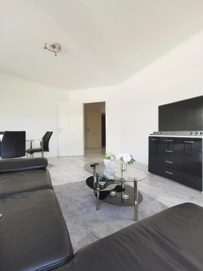 Bright, Spacious Apartment 3 Bedroom, Garage Boedapest Buitenkant foto