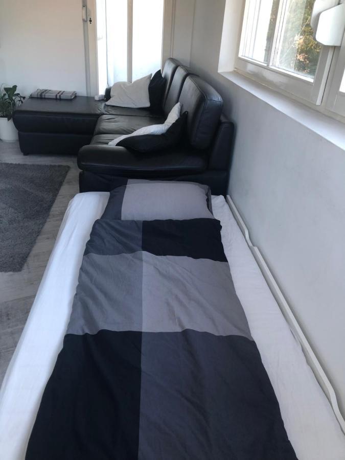 Bright, Spacious Apartment 3 Bedroom, Garage Boedapest Buitenkant foto