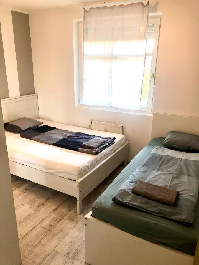 Bright, Spacious Apartment 3 Bedroom, Garage Boedapest Buitenkant foto