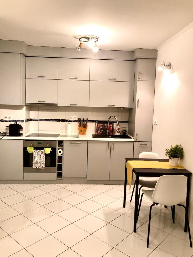 Bright, Spacious Apartment 3 Bedroom, Garage Boedapest Buitenkant foto